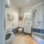 A Comfortable W Balcony 4 Min Walk To 아파트 스플리트