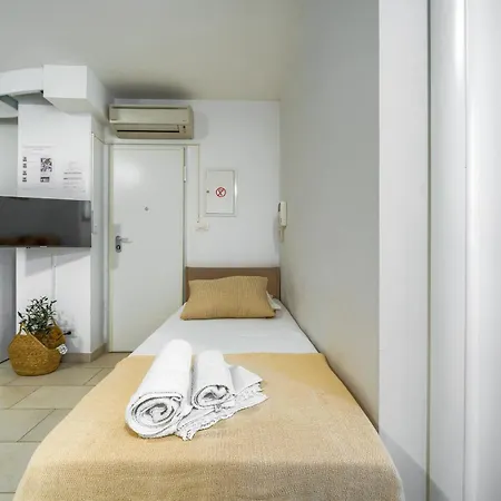 A Comfortable W Balcony 4 Min Walk To Appartamento Spalato